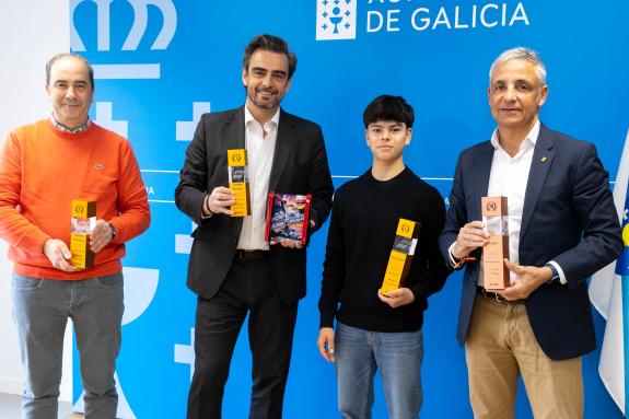 Imaxe da nova:A Xunta felicita o piloto silledense Christian Costoya tras a súa fichaxe por McLaren para competir en Fórmula 4