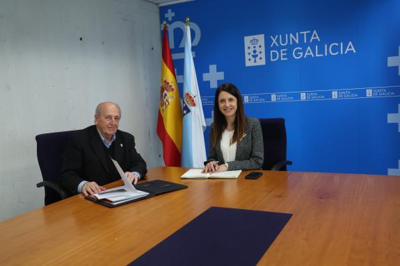 Imaxe da nova:A Xunta avalía o impulso de novas iniciativas para fomentar o desenvolvemento rural e a prevención de incendios en Folgoso do Coure...