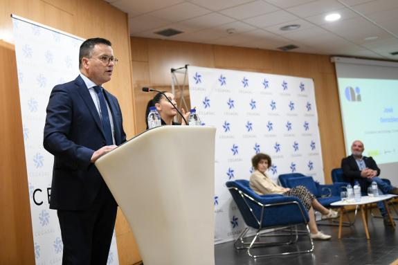 Imagen de la noticia:La Xunta consolida el apoyo a los Centros Especiales de Empleo con la nueva orden de 27 M€ que se publica mañana a favor de ...