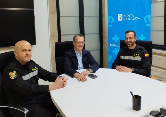 Imaxe da nova:Medio Rural reforza a súa coordinación coa Unidade Militar de Emerxencias na loita contra os incendios forestais