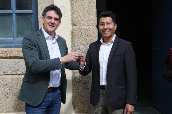 Imaxe da nova:A Xunta entrega un local de promoción pública no barrio da Tinería no que se instalará un despacho de avogados