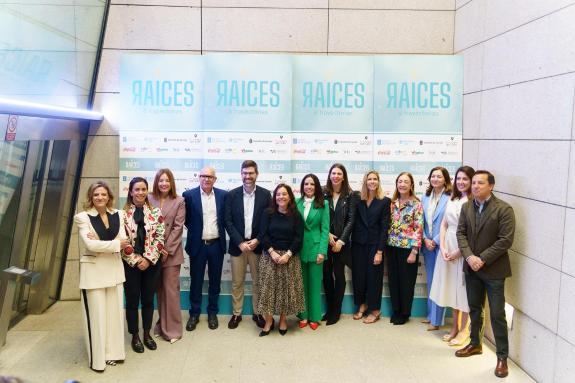 Imagen de la noticia:La Xunta pone de relieve el liderazgo femenino y la importancia de la igualdad de oportunidades en el campo laboral en el ma...