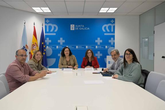 Imagen de la noticia:Belén do Campo escucha las demandas de la vecindad de Xuxan y reafirma el compromiso de la Xunta con el desarrollo del barri...