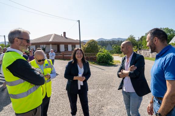 Imaxe da nova:A Xunta licitará unha nova senda peonil na estrada PO-407 en O Porriño que facilitará os accesos dos escolares ao colexio Cruz de B...