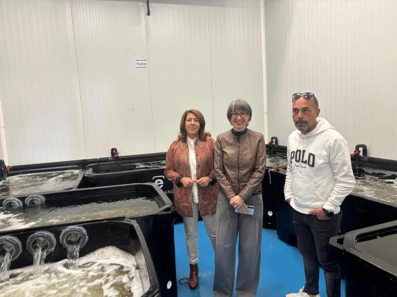 Imaxe da nova:A Xunta destaca o modelo de xestión da confraría de Cangas baseado na innovación, na diversificación e na investigación