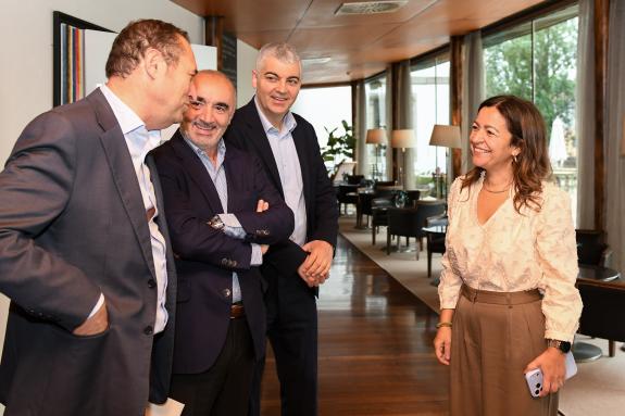 Imaxe da nova:Villaverde destaca a formación especializada e a internacionalización como claves do futuro do sector alimentario do mar