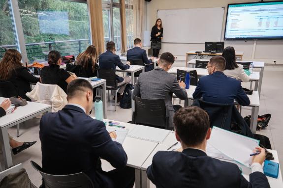 Imaxe da nova:Turismo de Galicia impulsa a formación de talento galego residente no exterior con novas bolsas para estudar no Centro Superior de ...