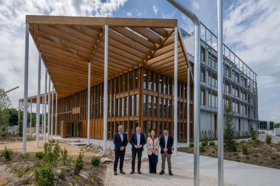 Imagen de la noticia:El centro de investigación de Borgwarner remata su construcción con una inversión de la Xunta de 5 M€