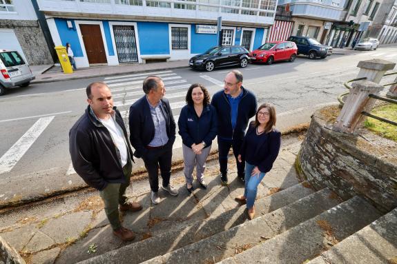 Imagen de la noticia:Belén do Campo visita Zas para anunciar la licitación de las obras de firme en 10 ayuntamientos de la zona de Bergantiños-Co...