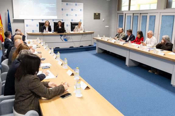 Imagen de la noticia:La Xunta constituye el Foro del Litoral como máximo órgano de participación del conjunto de la sociedad para optimizar la ge...
