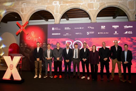Imagen de la noticia:Xosé Merelles felicita ao Rompetiño por afianzarse como referente tras dez anos impulsando o turismo na comarca