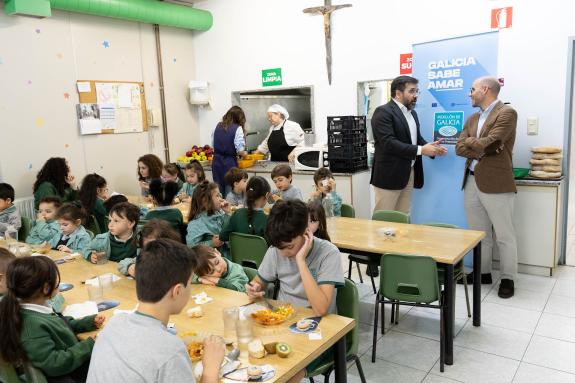 Imagen de la noticia:La Xunta y a DOP Mejillón de Galicia promueven el consumo de productos de calidad en las escuelas a través del programa Meji...