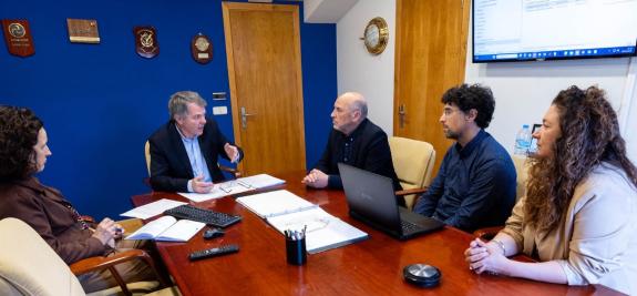 Imaxe da nova:Portos de Galicia e o Concello da Pobra do Caramiñal colaborarán para recuperar a nave do club de remo incendiada