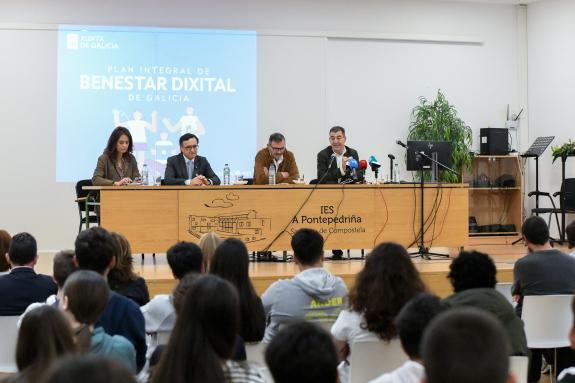 Imaxe da nova:Galicia impulsa o Contrato de Vida Dixital para reforzar e facilitar a corresponsabilidade no uso da tecnoloxía entre alumnado, fam...