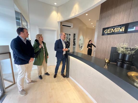 Imaxe da nova:Reguera visita en Vilagarcía de Arousa dúas das empresas beneficiadas polas axudas Emega ao emprendemento feminino
