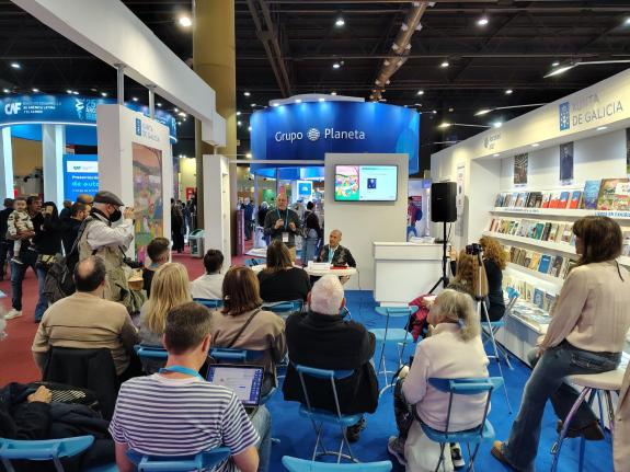 Imagen de la noticia:Anxo M. Lorenzo destaca la proyección  de la cultura gallega en la Feria internacional del libro de Buenos Aires