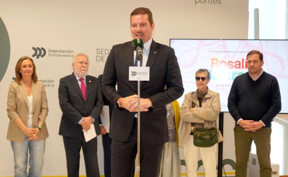 Imagen de la noticia:López Campos erige a Rosalía de Castro como 