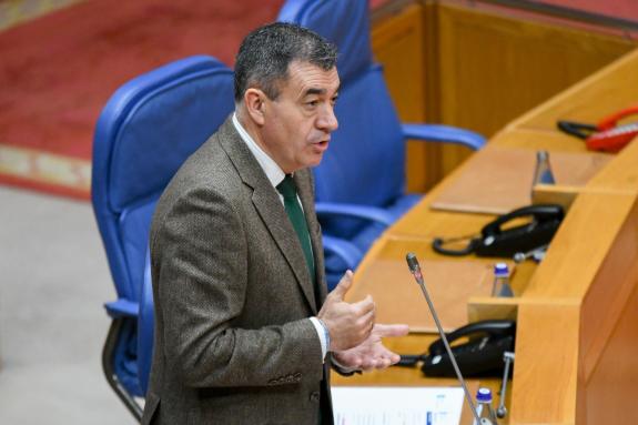 Imagen de la noticia:Román Rodríguez lamenta que el Gobierno del Estado pretenda apropiarse de las mejoras educativas en las que Galicia va por d...