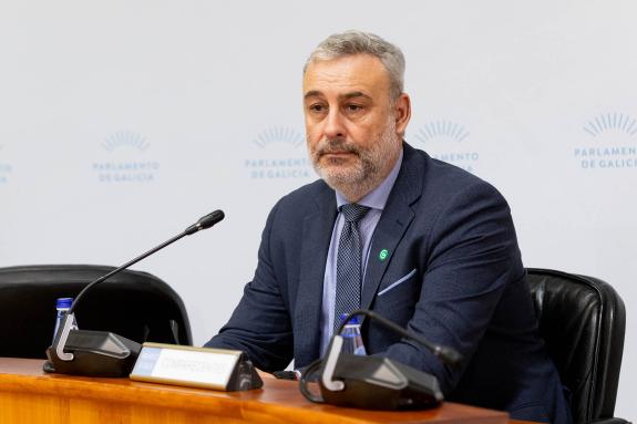 Imagen de la noticia:La Xunta trabaja para aumentar el uso del gallego en la sanidad pública con medidas a favor de la concienciación de los prof...