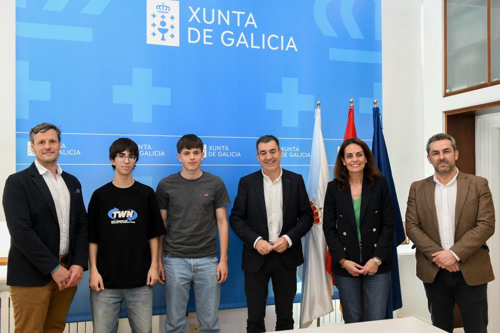 Imaxe 2 de 5 asociada á nova