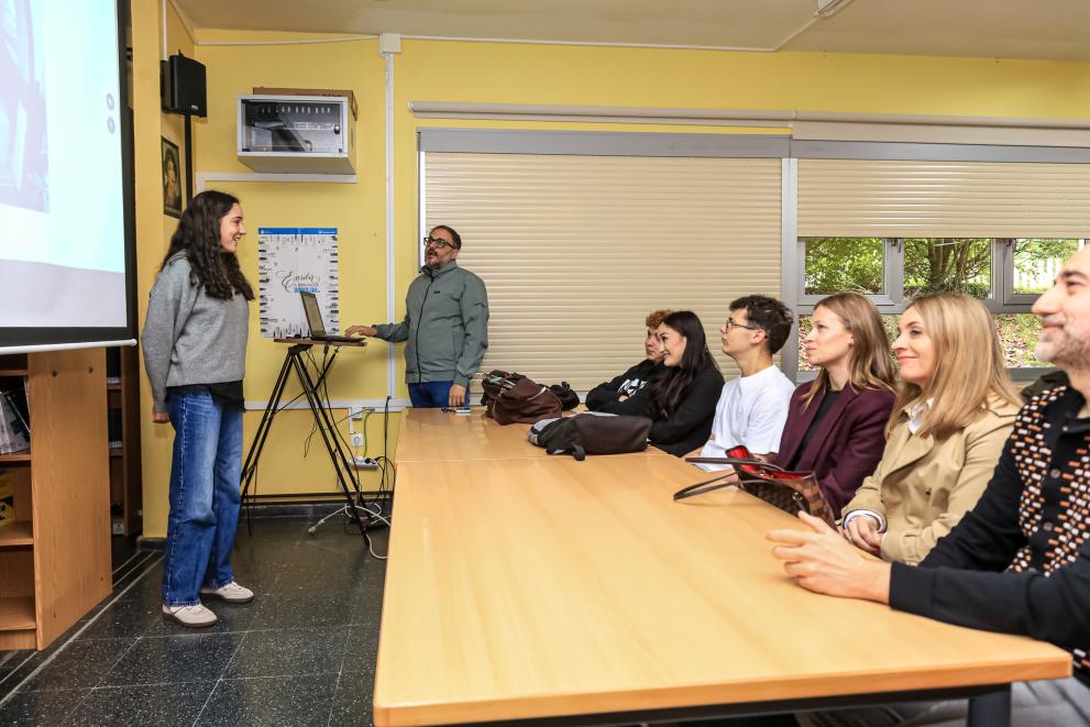 Imaxe 3 de 3 asociada á nova
