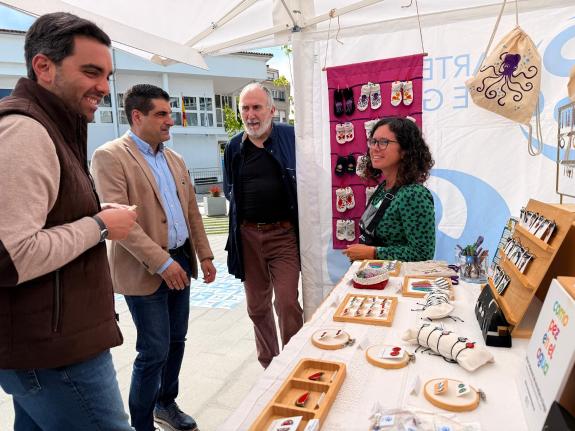 Imagen de la noticia:La Xunta impulsa en Oroso la comercialización de la Artesanía de Galicia durante la XVIII Festa da Troita