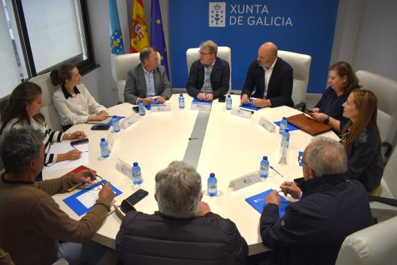 Imagen de la noticia:Medio Rural evalúa vías de colaboración con los ayuntamientos de la Baixa Limia en materia de prevención de incendios