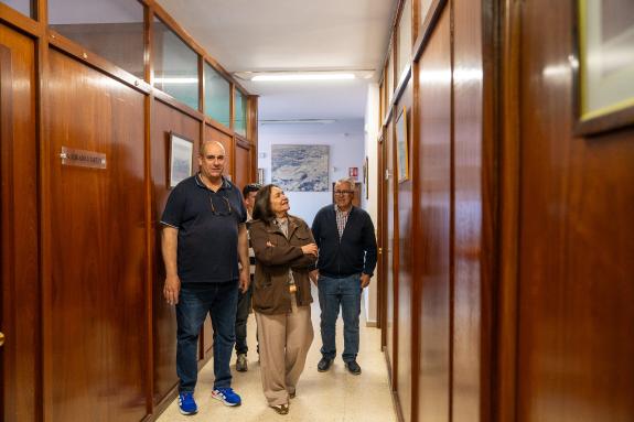 Imagen de la noticia:La Xunta colabora en la mejora del local social de la Asociación de Vecinos de Cabral