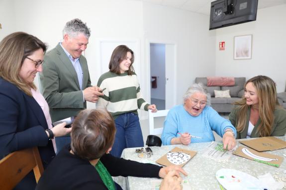 Imaxe da nova:Fabiola García sitúa as casas do maior como exemplo dun modelo de coidados baseado na liberdade para elixir onde e como pasar a vel...