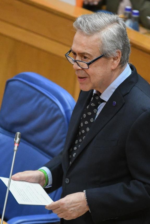 Imagen de la noticia:Gómez Caamaño subraya que los esfuerzos de gestión de la Xunta permiten contar con una bolsa de 239 facultativos para realiz...