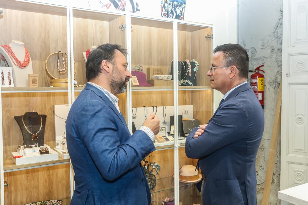 Imaxe 2 de 3 asociada á nova