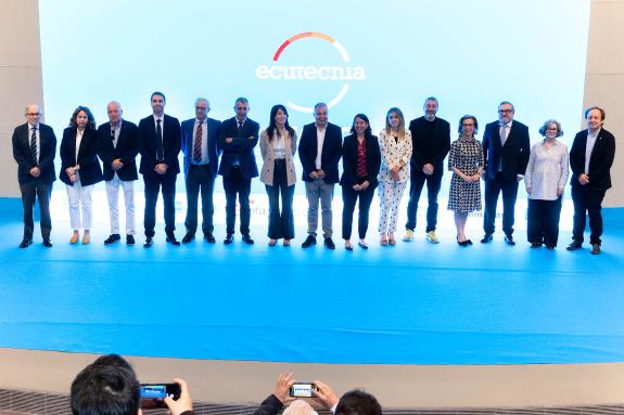 Imagen de la noticia:La Xunta crea un grupo de trabajo con la Fegamp y el COAG para impulsar la simplificación de la documentación en la tramitac...