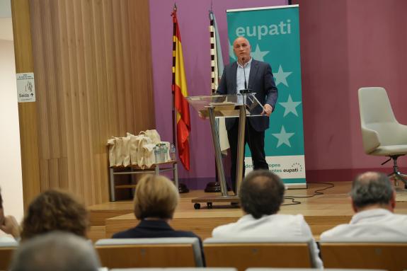 Imagen de la noticia:El gerente de la Agencia Gallega de Conocimiento en Salud destaca que la experiencia, la voz y las prioridades de los pacien...