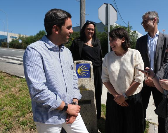 Imaxe da nova:Lorenzana anuncia que as axudas para mellorar as infraestruturas en parques empresariais financiarán 53 actuacións en polígonos est...