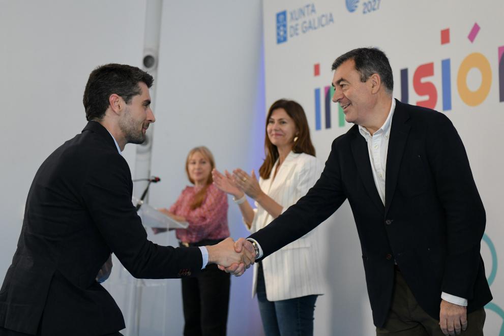 Imaxe 8 de 9 asociada á nova