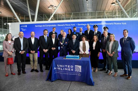 Imaxe da nova:A Xunta salienta o impulso á proxección internacional de Galicia que supón a nova conexión aérea entre Santiago e Nova York