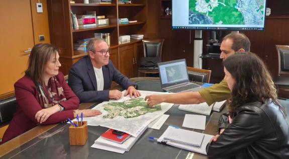 Imaxe da nova:Medio Rural e o Concello de Bóveda abordan os avances dos primeiros catálogos parciais de solos agropecuarios e forestais de Galici...