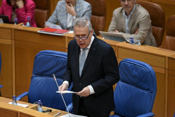Imaxe da nova:Gómez Caamaño lamenta a nova “chapuza” do Ministerio de Sanidade cunha reforma unilateral do copago farmacéutico que aínda non se p...