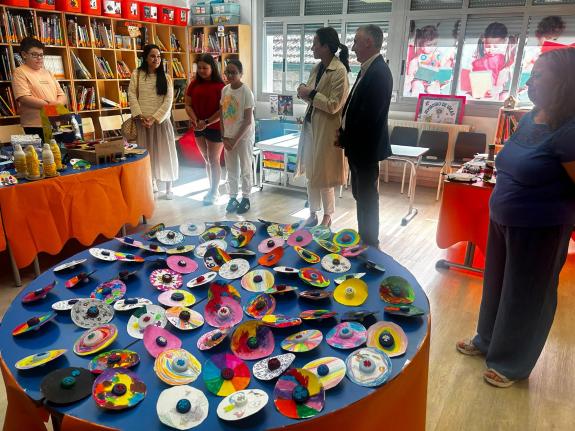 Imagen de la noticia:La Xunta destaca el labor de la biblioteca escolar del colegio CEIP Plurilingüe Irmáns Villar de Ourense