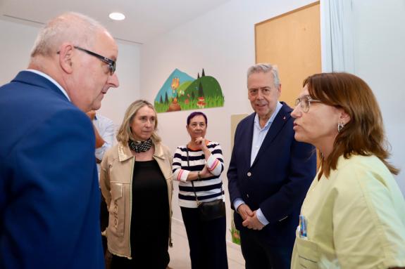Imagen de la noticia:La Xunta presentará en las próximas semanas una reforma de la atención primaria diseñada para responder a las necesidades ac...