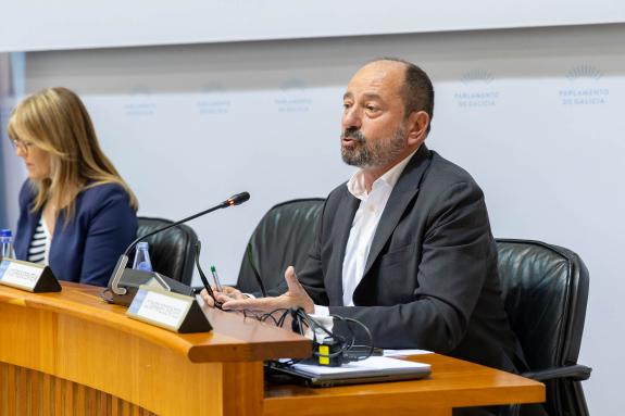 Imagen de la noticia:La Xunta reitera su liderazgo en las gestiones para hacer efectivos los beneficios fiscales del Xacobeo 2027 y urge celerida...