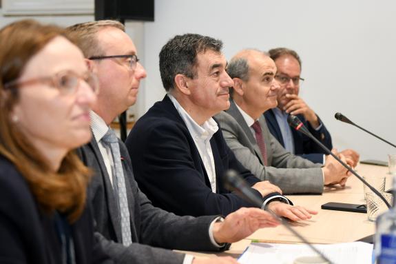 Imaxe da nova:Román Rodríguez salienta que o proxecto para o CERN demostra a competitividade internacional da nosa I+G+i