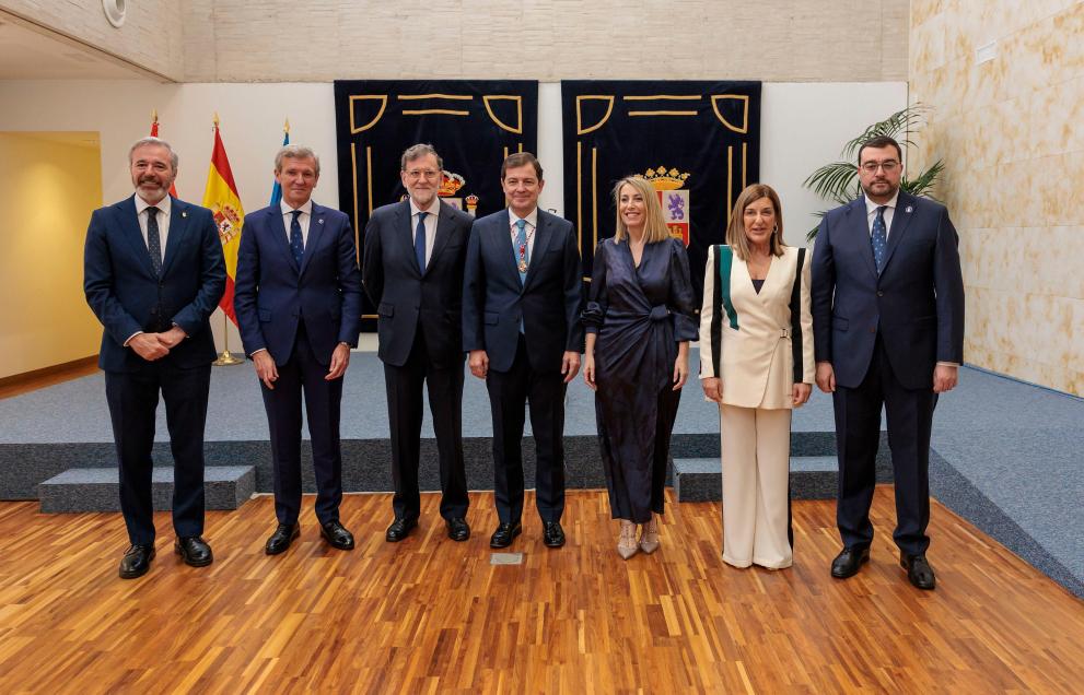 Imaxe 2 de 4 asociada á nova