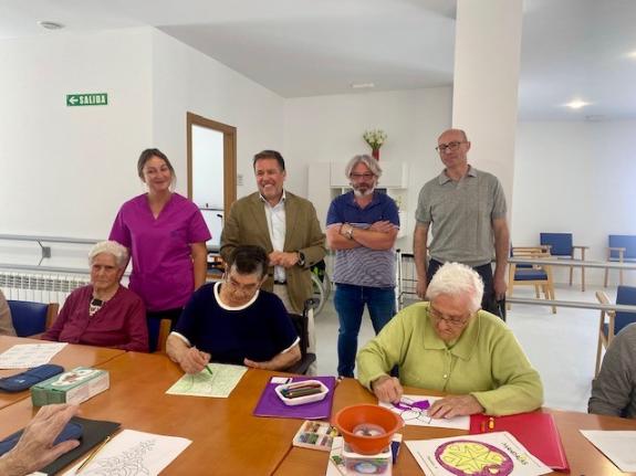Imagen de la noticia:La Xunta destina más de 47.000 euros a mejorar su centro de día en Cabana de Bergantiños