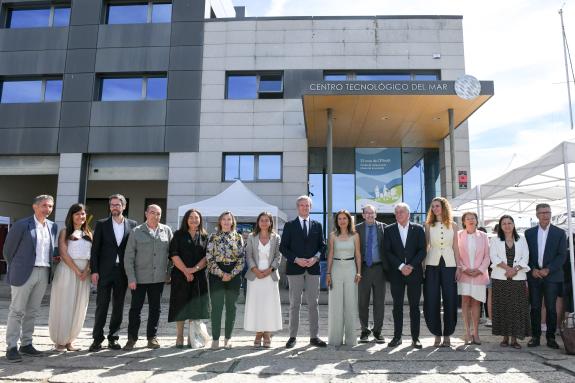 Imagen de la noticia:Rueda reconoce el trabajo de vanguardia del CETMAR en su estrategia de economía azul y cooperación internacional en su 25 an...
