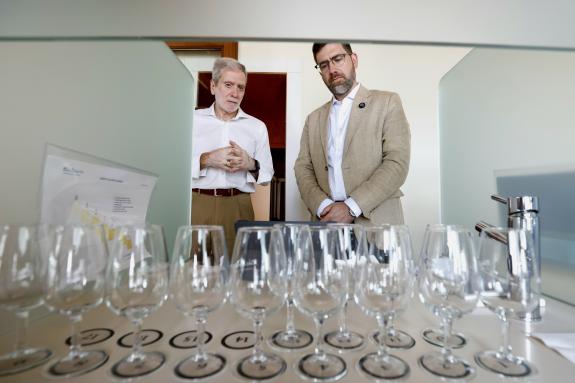 Imagen de la noticia:Pablo Fernández mantiene un encuentro de trabajo con el Consejo Regulador de la Denominación de Origen Rías Baixas
