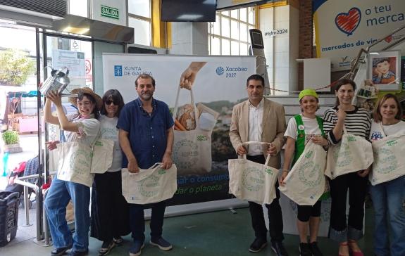 Imagen de la noticia:La Xunta pone en valor en Vigo las iniciativas a favor de la dinamización del comercio local y del consumo sostenible