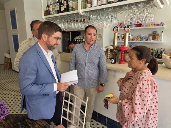 Imagen de la noticia:La Xunta destina cerca de 5 millones de euros al embellecimiento de los establecimientos turísticos del litoral