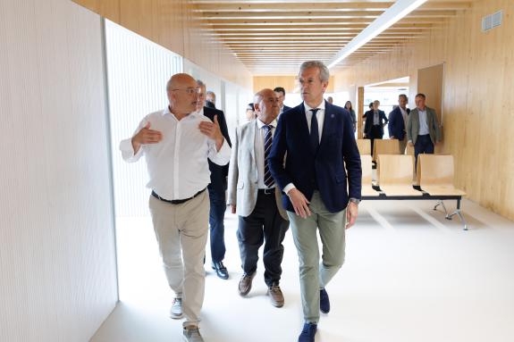 Imaxe da nova:Rueda pon o novo centro de saúde de Abegondo como exemplo da sanidade pública integrada, accesible e de vangarda que está a impulsa...