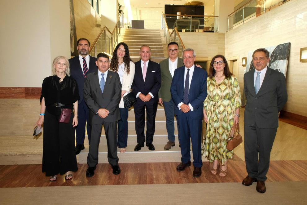 Imaxe 3 de 3 asociada á nova